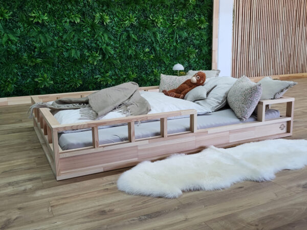 Bodenbett 120x200 – Frontansicht mit Rausfallschutz – Modell ANCONA