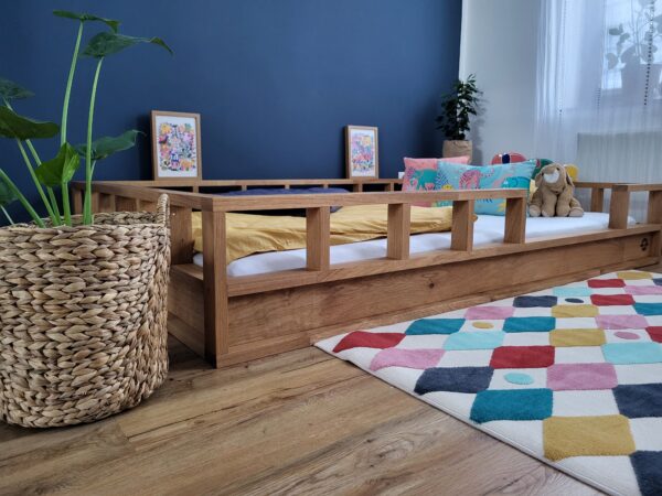 Bodenbett 200x200 mit Rausfallschutz – Seitenansicht links – Modell ANCONA