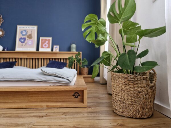 Familien Bett WEGGIS in 300x200 – rechte Seitenansicht aus Massivholz