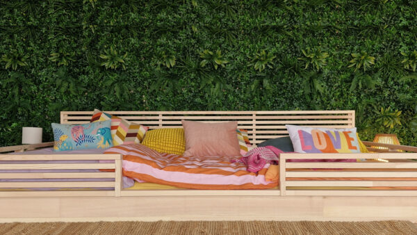 Familienbett Bodenbett 240x200 – Titelbild vom Modell KÜSSNACHT mit abnehmbarem Rausfallschutz