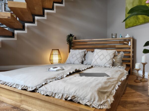 massivholz futonbett VIETNAM 180x200 rechte Seitenansicht